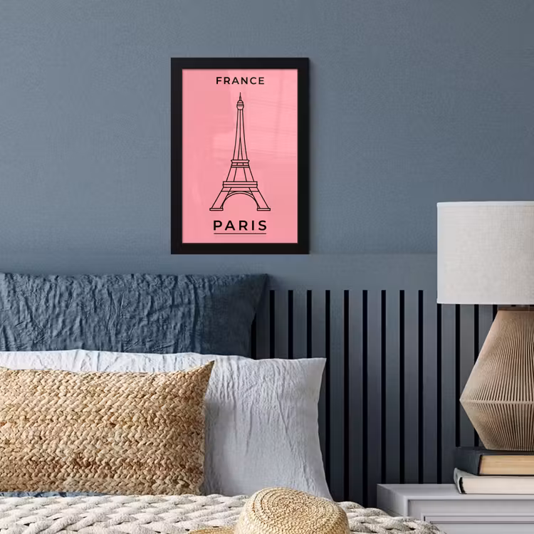 Eiffeltoren - Parijs - Architectuur - Minimalistisch - Roze fotolijst zwart zonder passe partout klein -sfeer3
