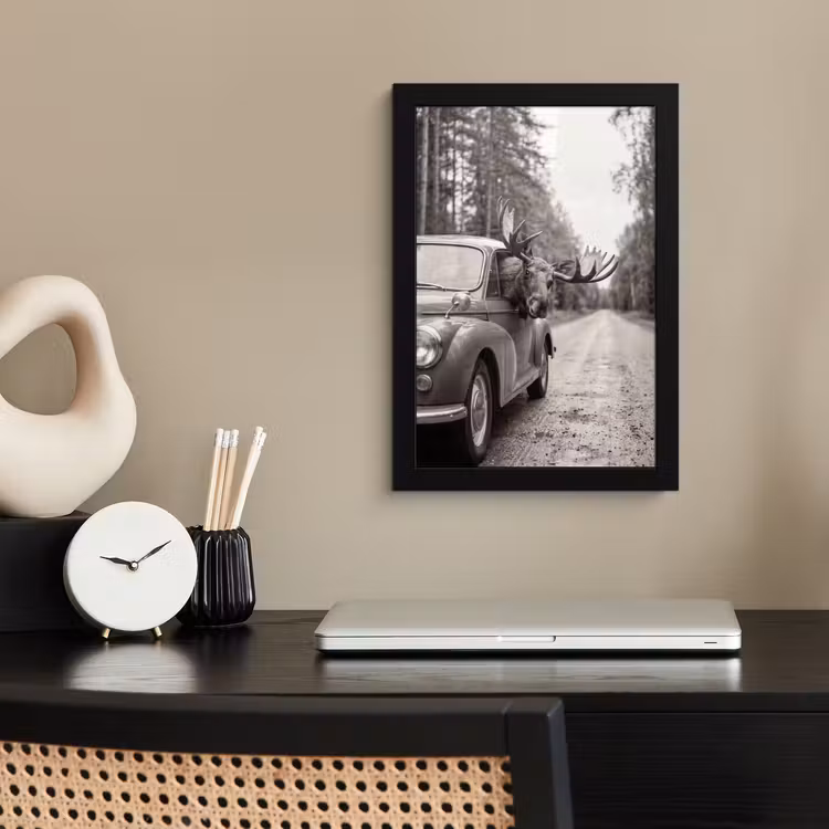 Eland - Auto - Gewei - Zwart - Wit fotolijst zwart zonder passe partout klein -sfeer1