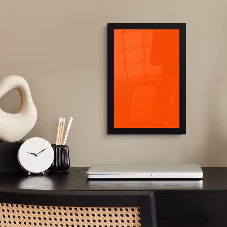 Fiery - Tangerine - Oranje fotolijst zwart zonder passe partout klein 224 -sfeer1