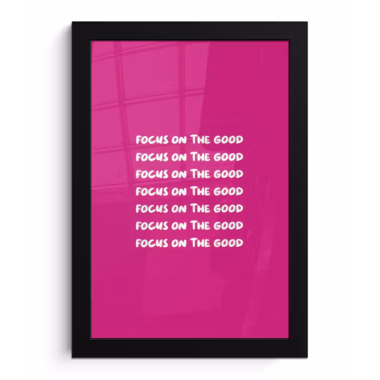 Focus on the good - Roze - wit fotolijst zwart zonder passe partout klein -3d