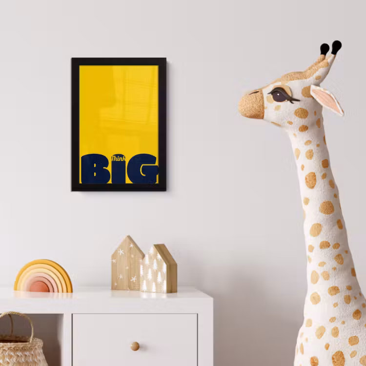 Geel - Think big - Grafisch fotolijst zwart zonder passe partout klein -usfeer4_kinderkamer