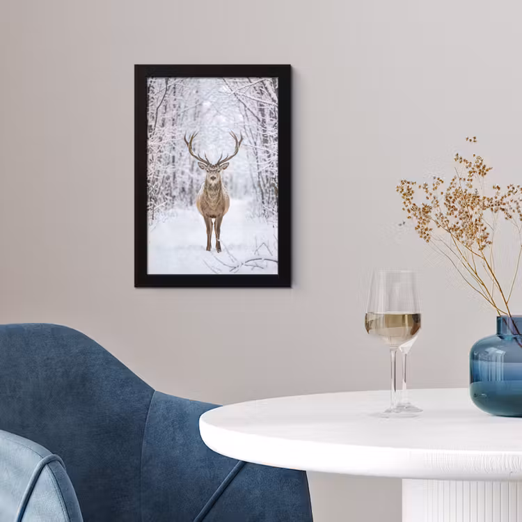 Hert - Winter - Bos - Natuur - Wit fotolijst zwart zonder passe partout klein -sfeer4