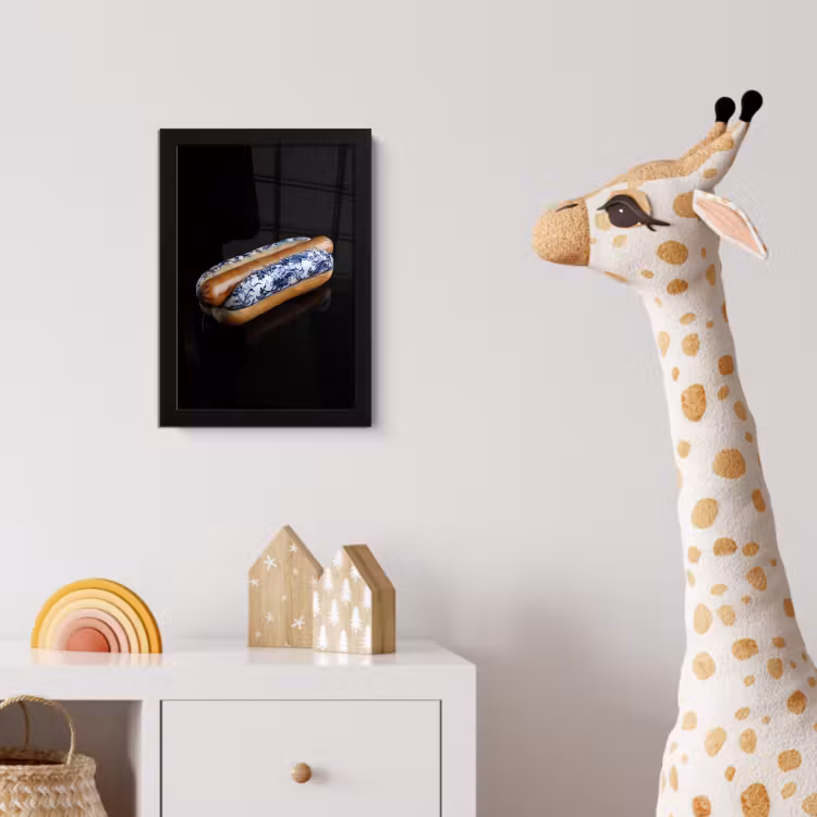Hotdog - Porselein - Delfts blauw - Eten fotolijst zwart zonder passe partout klein -usfeer4_kinderkamer