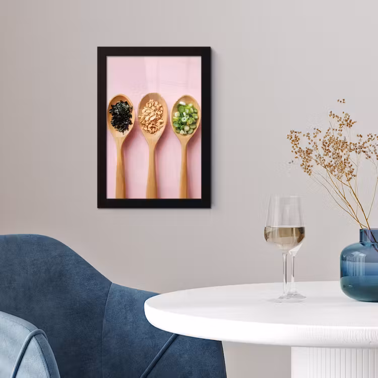 Ingrediënten - Lepels - Hout - Roze fotolijst zwart zonder passe partout klein -sfeer4