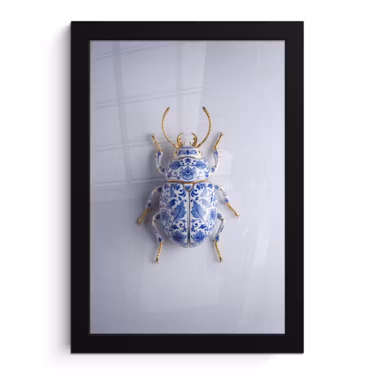 Kever - Delfts  - Blauw - Goud fotolijst zwart zonder passe partout klein -3d