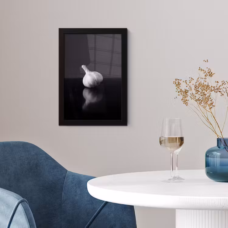 Knoflook - Zwart - Wit fotolijst zwart zonder passe partout klein -sfeer4