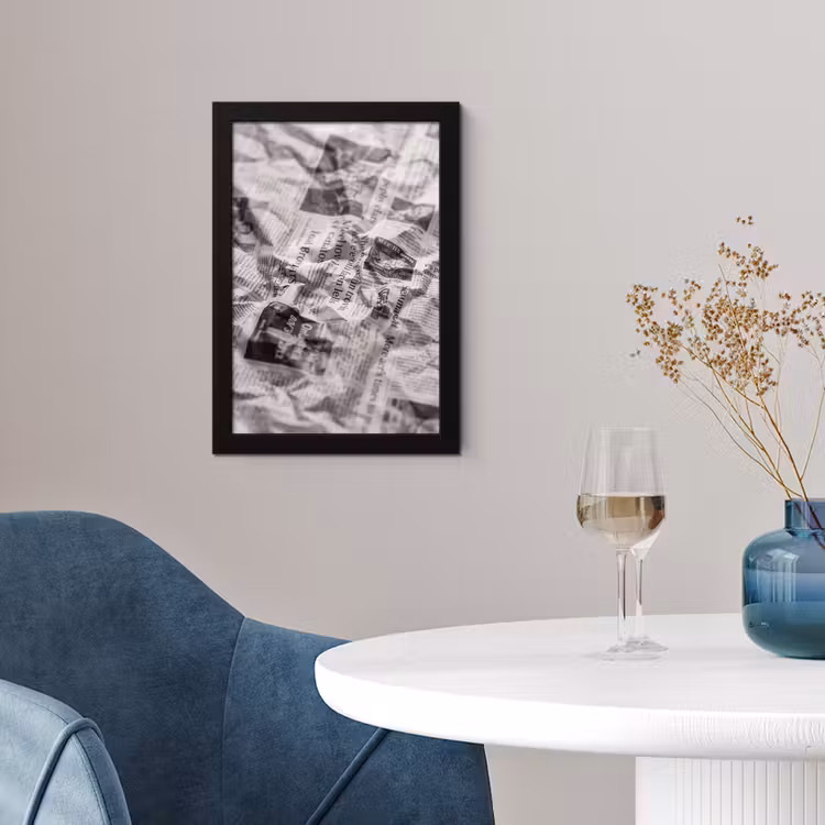 Krant - Gekreukeld - Textuur - Vintage - Zwart-wit fotolijst zwart zonder passe partout klein -sfeer4