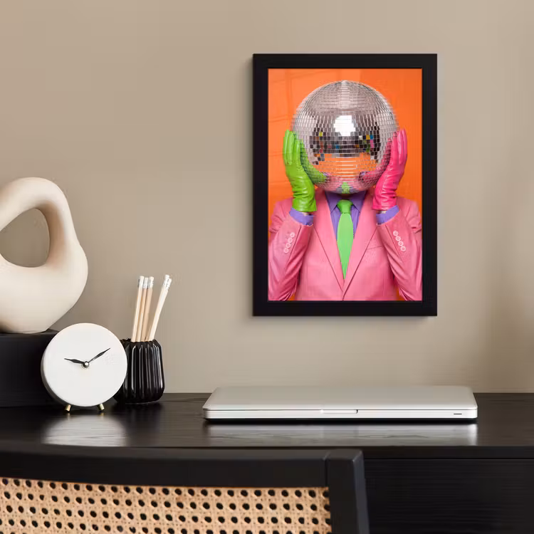 Kunst - Disco bal - Kleurrijk - Modern - Studio fotolijst zwart zonder passe partout klein -sfeer1