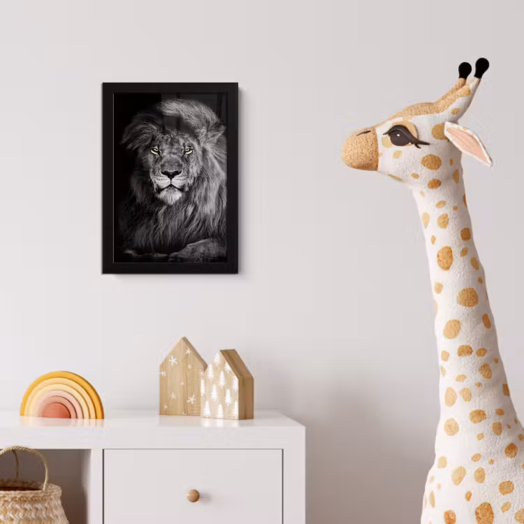 Leeuw - Ogen - Oranje - Zwart wit - Dieren - Portret fotolijst zwart zonder passe partout klein -usfeer4_kinderkamer