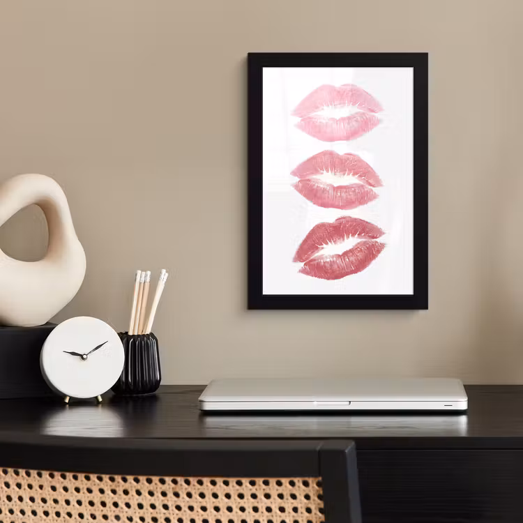 Lippen - Kusafdruk - Roze - Modern - Abstract fotolijst zwart zonder passe partout klein -sfeer1
