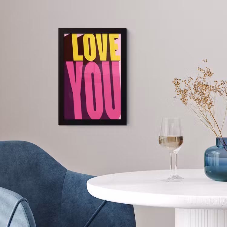 Love - Tekst - Roze - Valentijn fotolijst zwart zonder passe partout klein -sfeer4