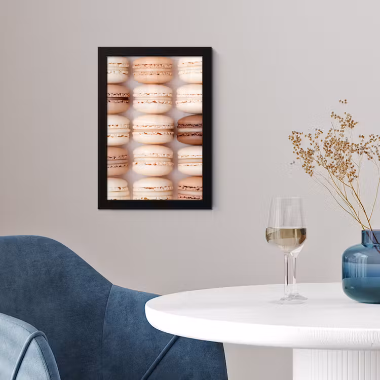 Macarons - Beige - Bruin fotolijst zwart zonder passe partout klein -sfeer4