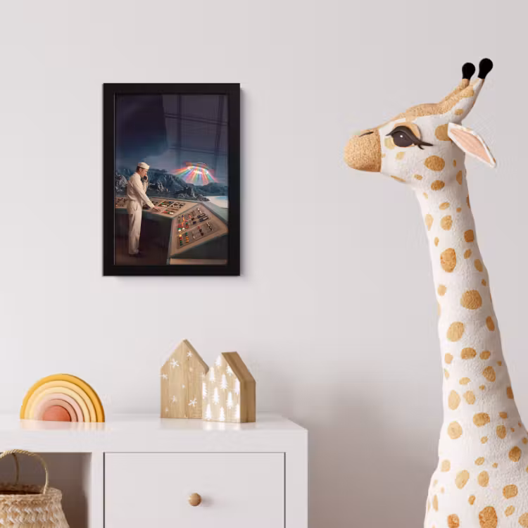 Poster met lijst - Man - Controlekamer - Strand - Man - Controlekamer - Strand fotolijst zwart zonder passe partout klein