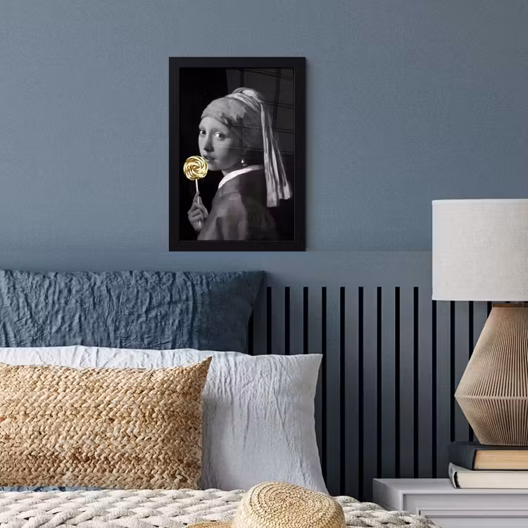 Meisje met de parel - Johannes Vermeer - Lolly - Goud fotolijst zwart zonder passe partout klein -sfeer3