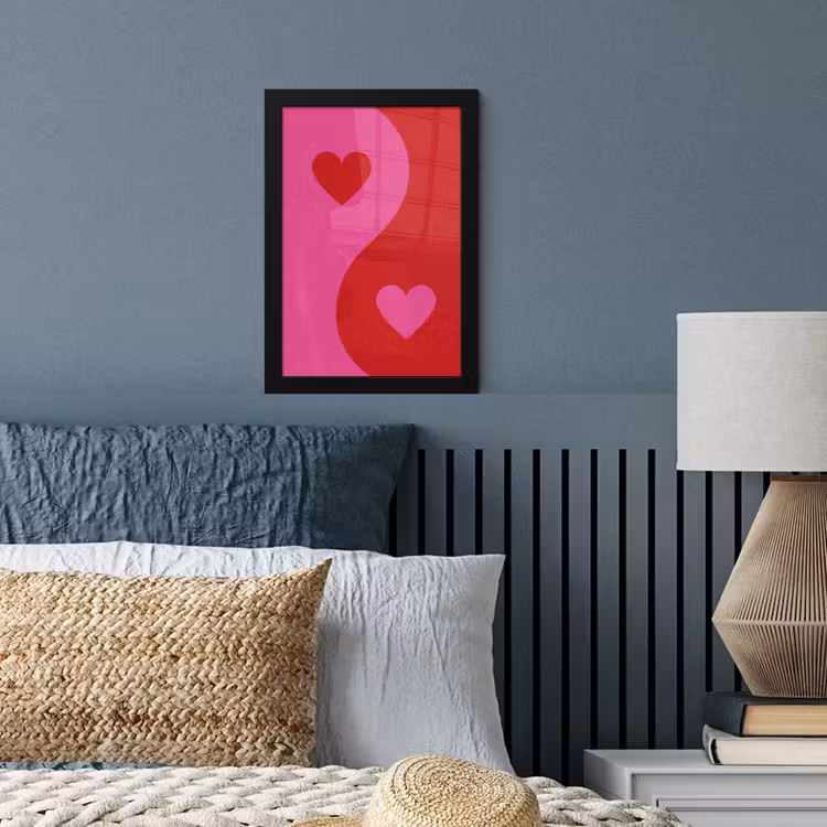 Minimalistisch - Rood - Roze - Hartjes fotolijst zwart zonder passe partout klein -sfeer3