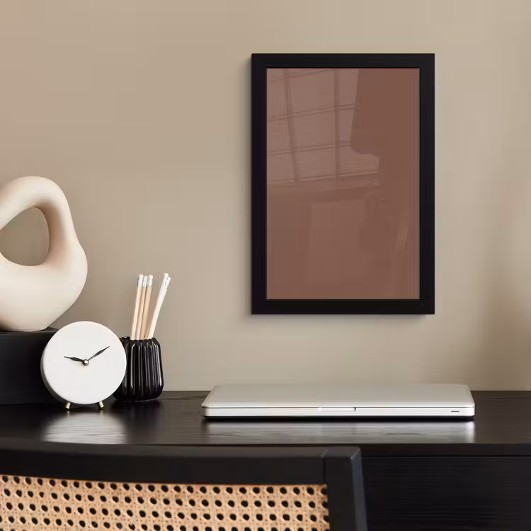 Muted - Chestnut - Bruin fotolijst zwart zonder passe partout klein 224 -sfeer1