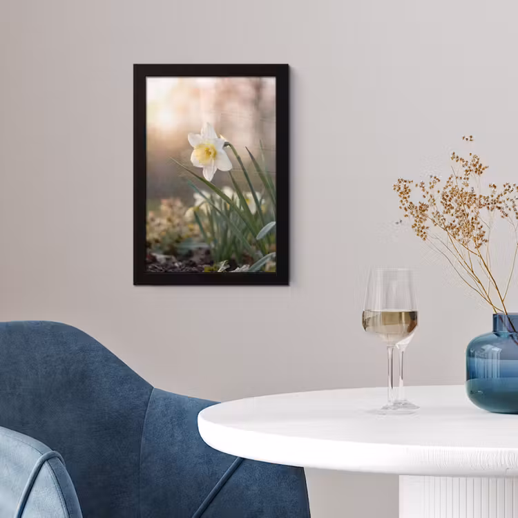 Narcis - Bloem - Minimalistisch fotolijst zwart zonder passe partout klein -sfeer4