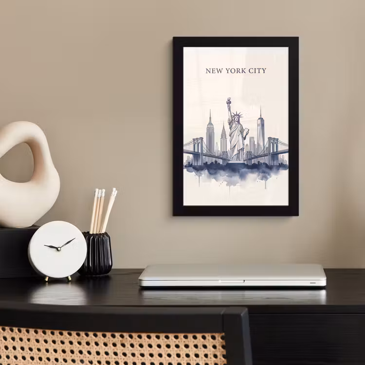 New York - Vrijheidsbeeld - Skyline - Illustratie - Blauw fotolijst zwart zonder passe partout klein -sfeer1