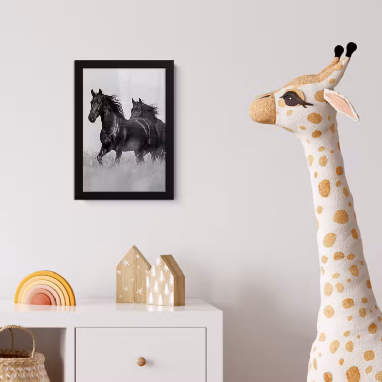 Paarden - Gras - Zwart - Wit fotolijst zwart zonder passe partout klein -usfeer4_kinderkamer