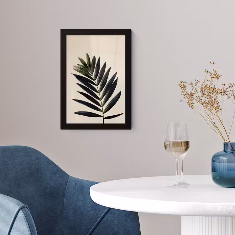 Palmblad - Donkere bladen - Subtiel fotolijst zwart zonder passe partout klein -sfeer4