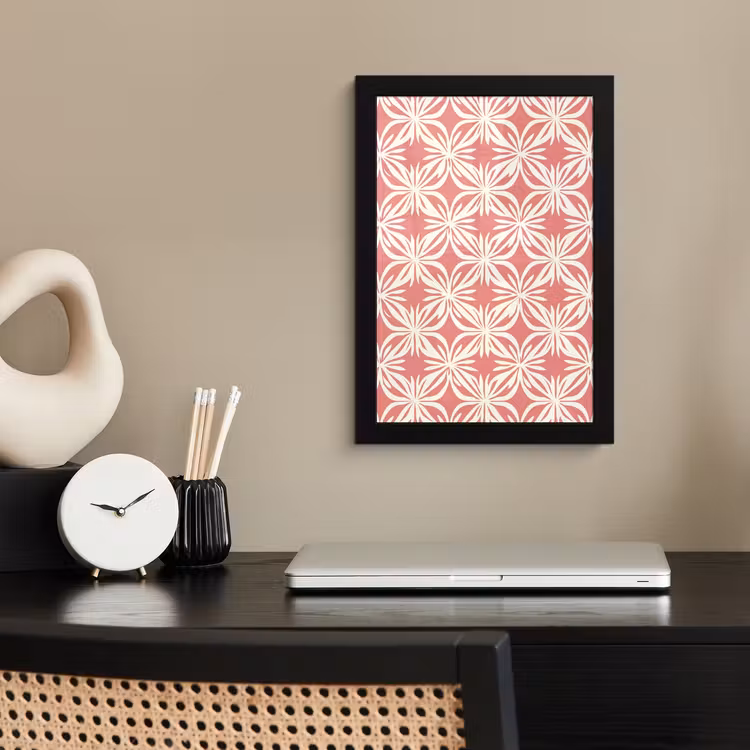 Roze - Bloemenmotief - Wit - Modern fotolijst zwart zonder passe partout klein 224 -sfeer1