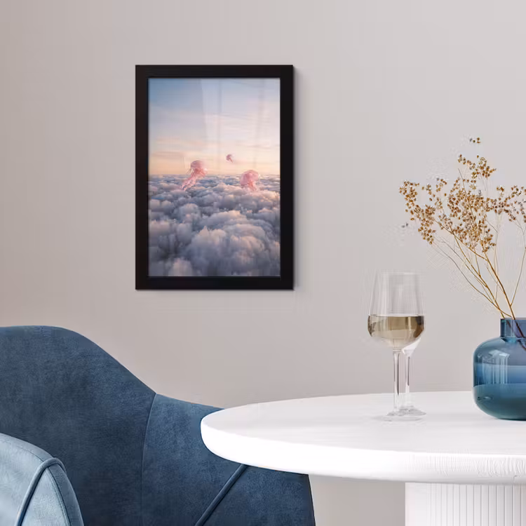 Poster met lijst - Roze dier - Wolken - Roze dier - Wolken fotolijst zwart zonder passe partout klein