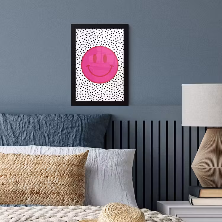 Smiley - Roze - Stippen fotolijst zwart zonder passe partout klein -sfeer3