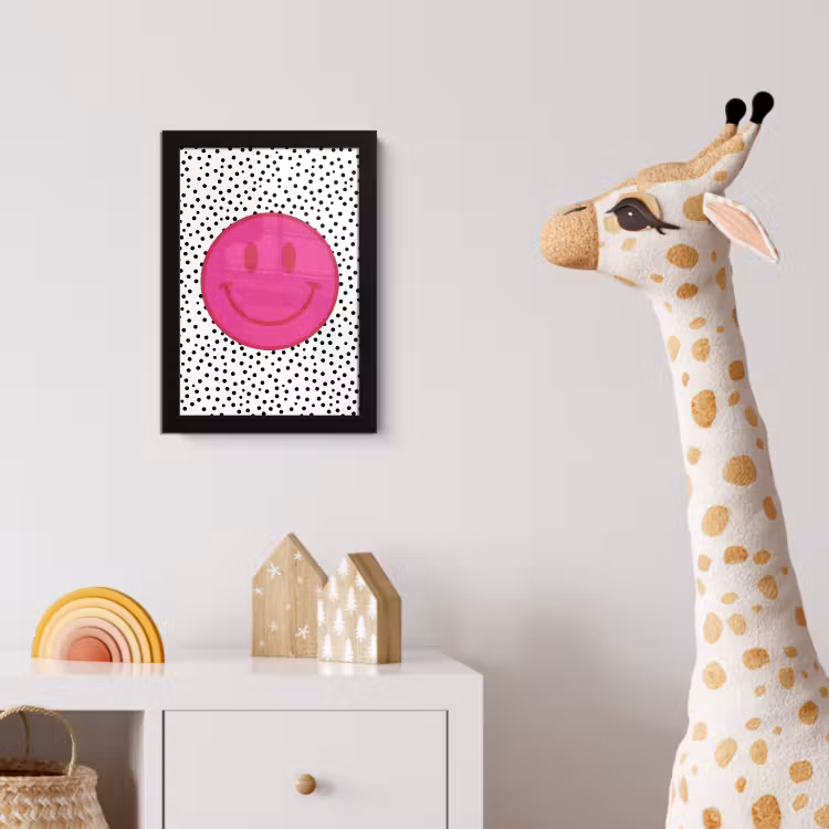 Smiley - Roze - Stippen fotolijst zwart zonder passe partout klein -usfeer4_kinderkamer