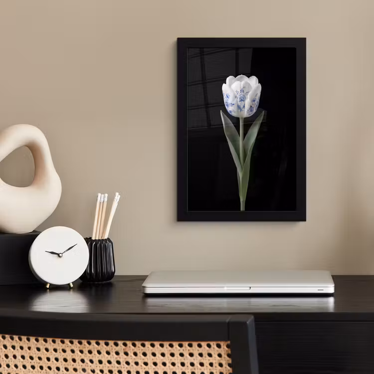 Tulp - Patroon - Blauw fotolijst zwart zonder passe partout klein -sfeer1