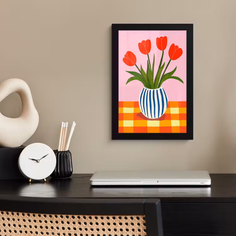 Tulpen - Roze - Vaas fotolijst zwart zonder passe partout klein -sfeer1