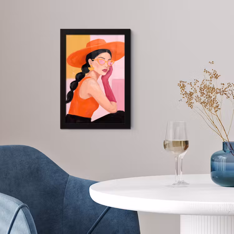 Vrouw - Hoed - Mode - Modern - Oranje fotolijst zwart zonder passe partout klein -sfeer4