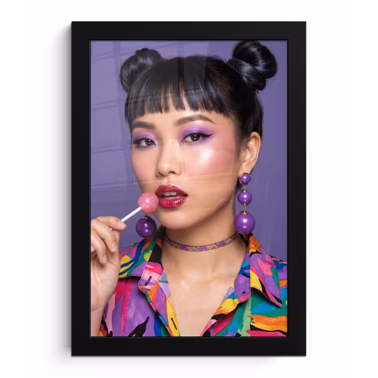 Vrouw - Portret - Make-up - Paars - Levendig fotolijst zwart zonder passe partout klein -3d