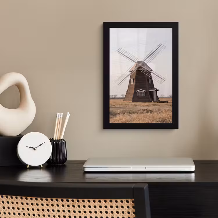 Windmolens - Landschap - Veld fotolijst zwart zonder passe partout klein -sfeer1