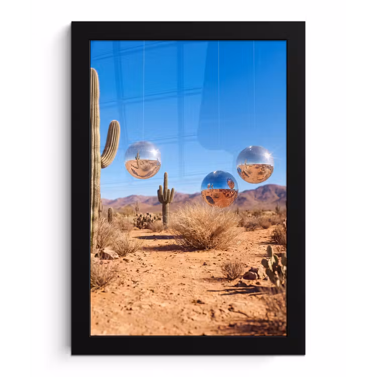 Poster met lijst - Woestijn - Spiegelbal - Kunst - Woestijn - Spiegelbal - Kunst fotolijst zwart zonder passe partout klein