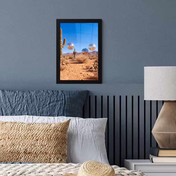 Poster met lijst - Woestijn - Spiegelbal - Kunst - Woestijn - Spiegelbal - Kunst fotolijst zwart zonder passe partout klein