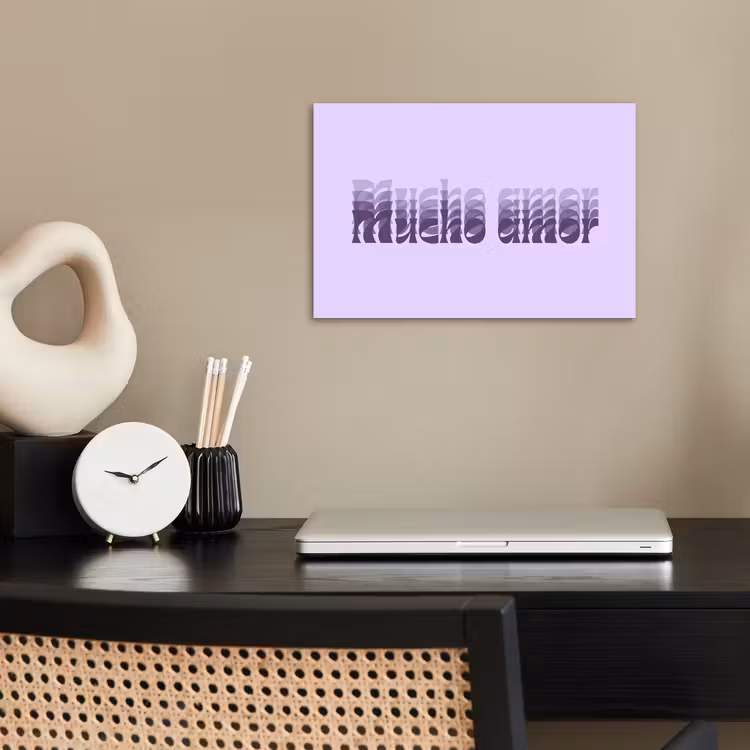 Mucho amor - Paars - Gelaagde letters poster papier klein -sfeer1