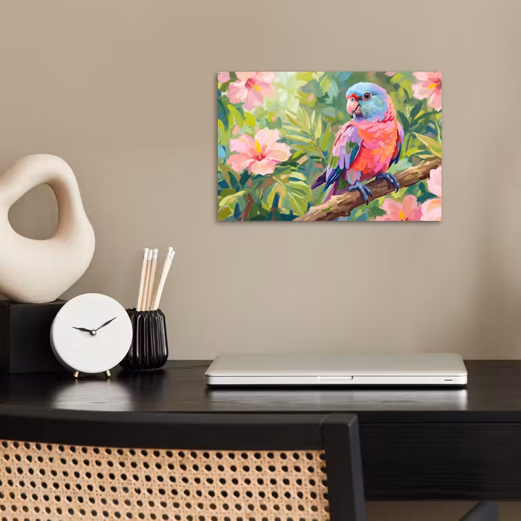 Papagaai - Hibiscusbloemen - Kleurrijk poster papier klein -sfeer1