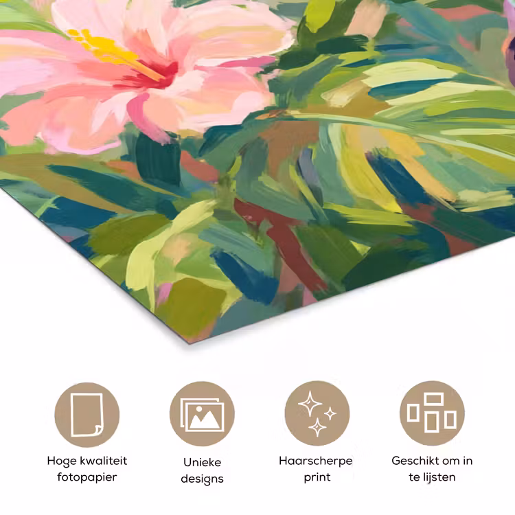 Papagaai - Hibiscusbloemen - Kleurrijk poster papier klein -closeup_NL
