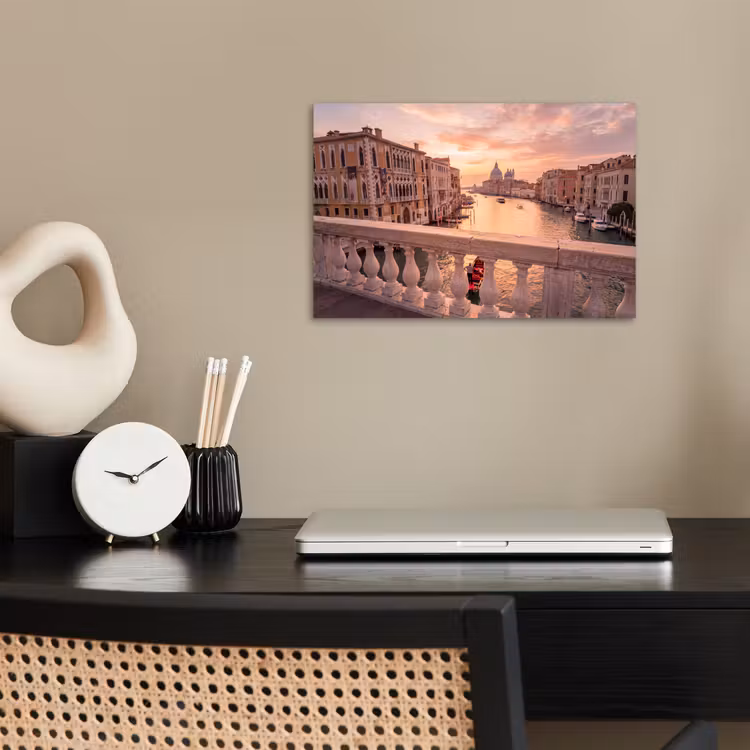 Stad - Venetië - Kanaal - Zonsopgang - Architectuur - Goud poster papier klein -sfeer1