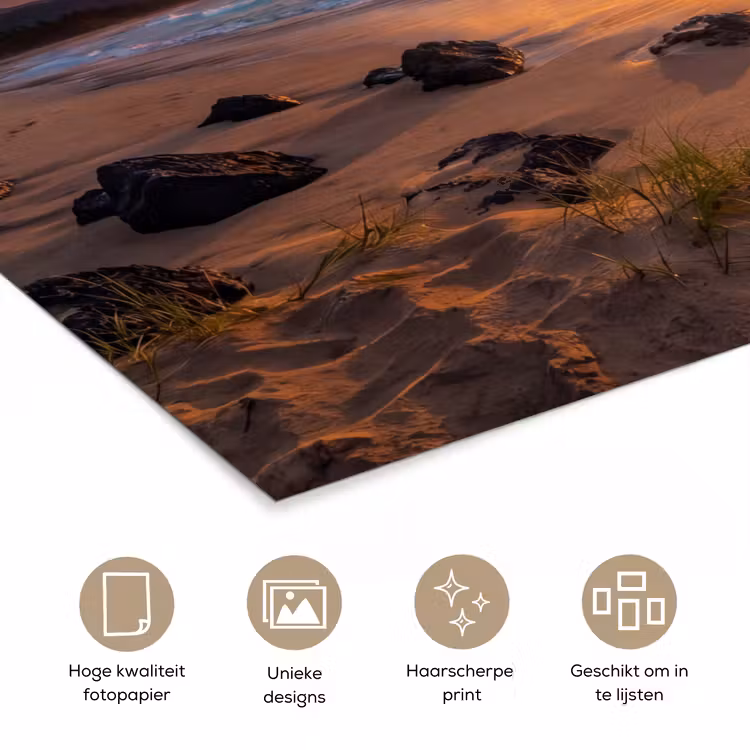 Strand - Zonsondergang - Golven - Natuur - Oranje poster papier klein -closeup_NL