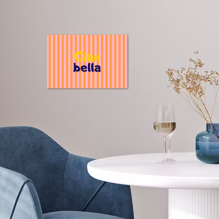 Verticaal - Strepen - Oranje - Ciao bella poster papier klein -sfeer3