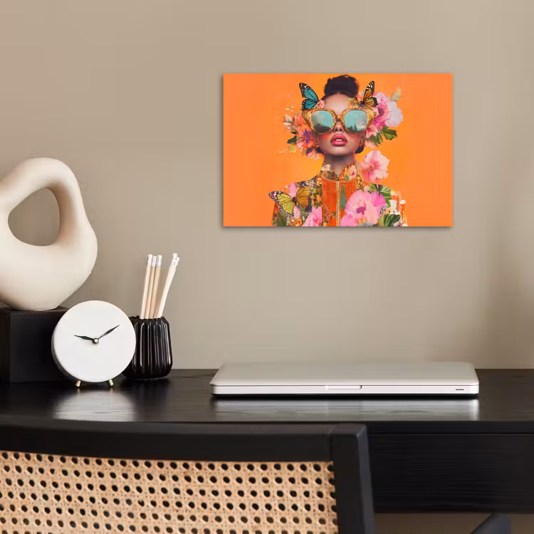 Vlinders - Vrouw - Zonnebril - Kleurrijk poster papier klein -sfeer1
