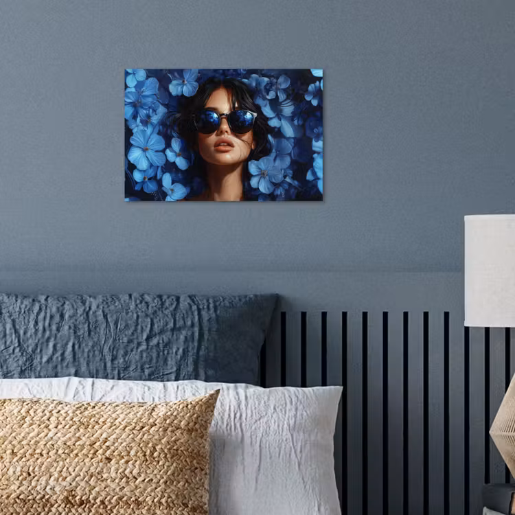 Vrouw - Blauw - Bloemen - Vlinders - Natuur poster papier klein -sfeer2