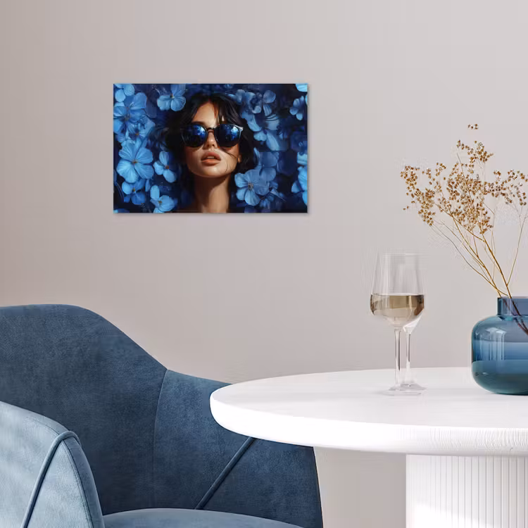 Vrouw - Blauw - Bloemen - Vlinders - Natuur poster papier klein -sfeer3