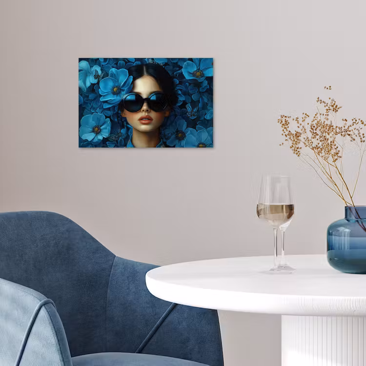 Vrouw - Bloemen - Blauw - Aesthetic - Luxe poster papier klein -sfeer3
