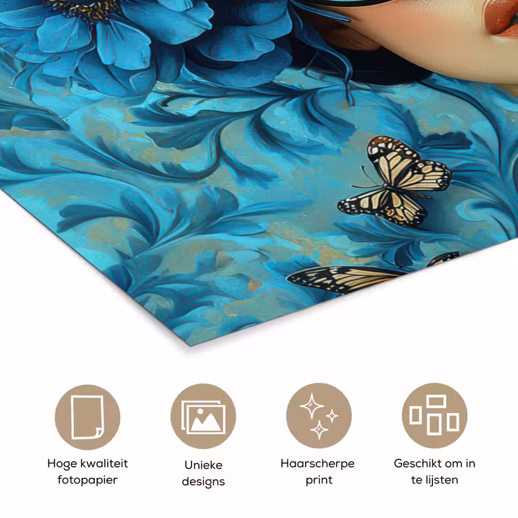 Vrouw - Bloemen - Vlinders - Blauw - Abstract poster papier klein -closeup_NL