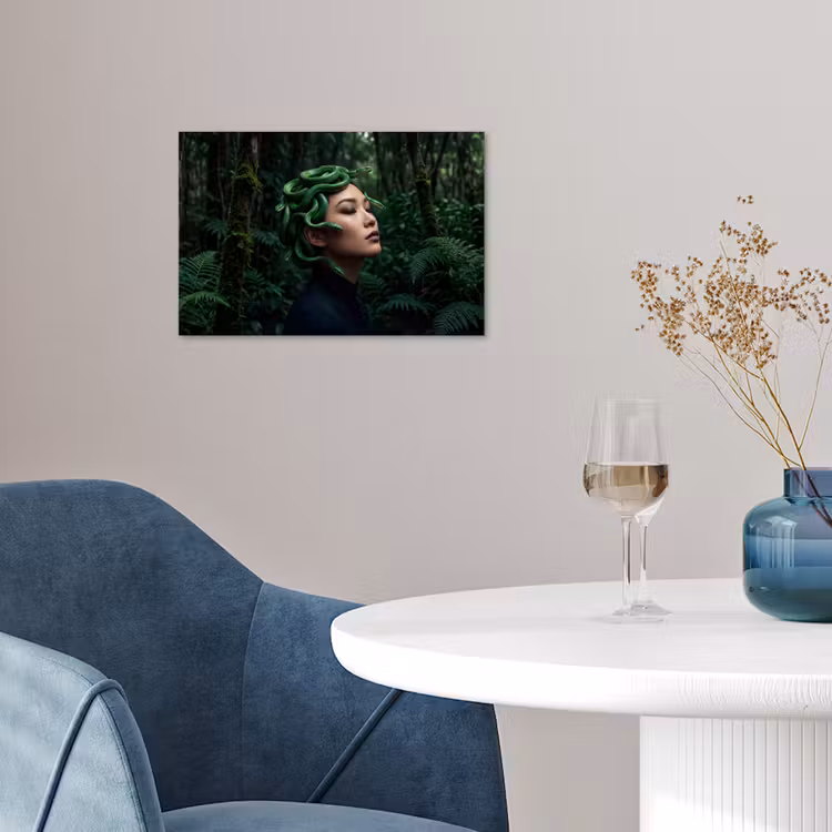 Vrouw - Slang - Natuur - Mystiek - Groen poster papier klein -sfeer3