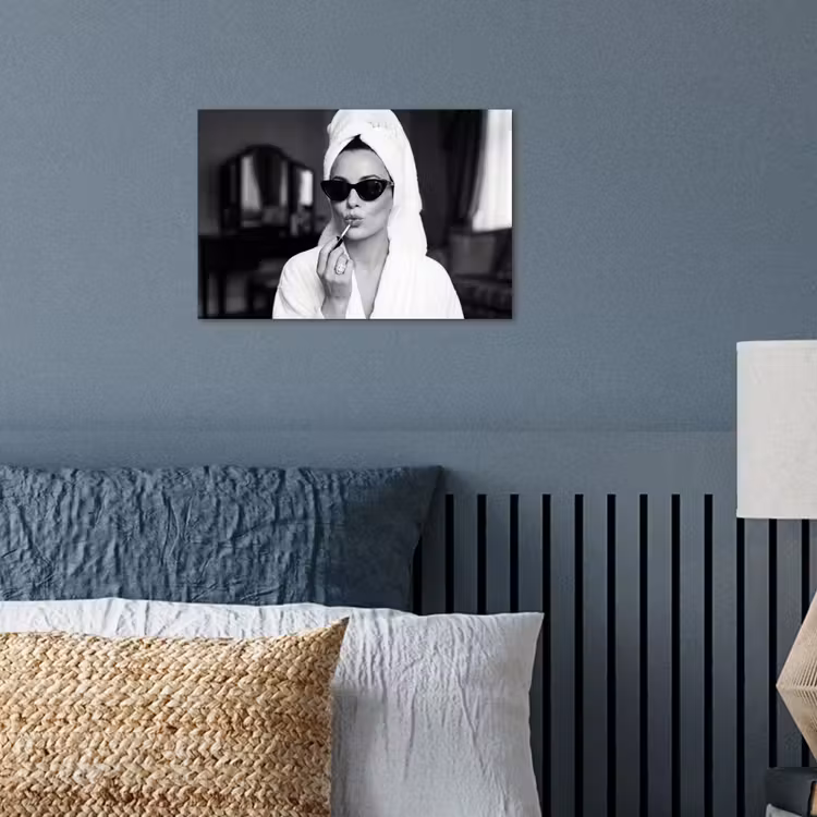 Zonnebril - Vrouw - Zwart - Wit poster papier klein -sfeer2