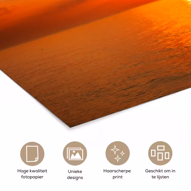 Zonsondergang - Zee - Lucht - Oranje - Horizon - Water poster papier klein -closeup_NL