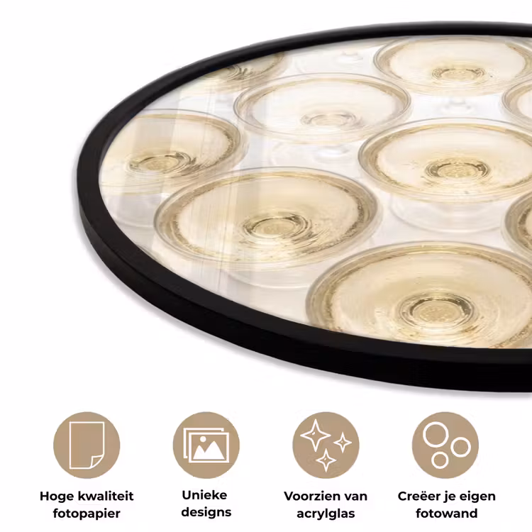 Drank - Glazen - Feest - Goud Fotolijst rond zonder passe partout klein -closeup_NL